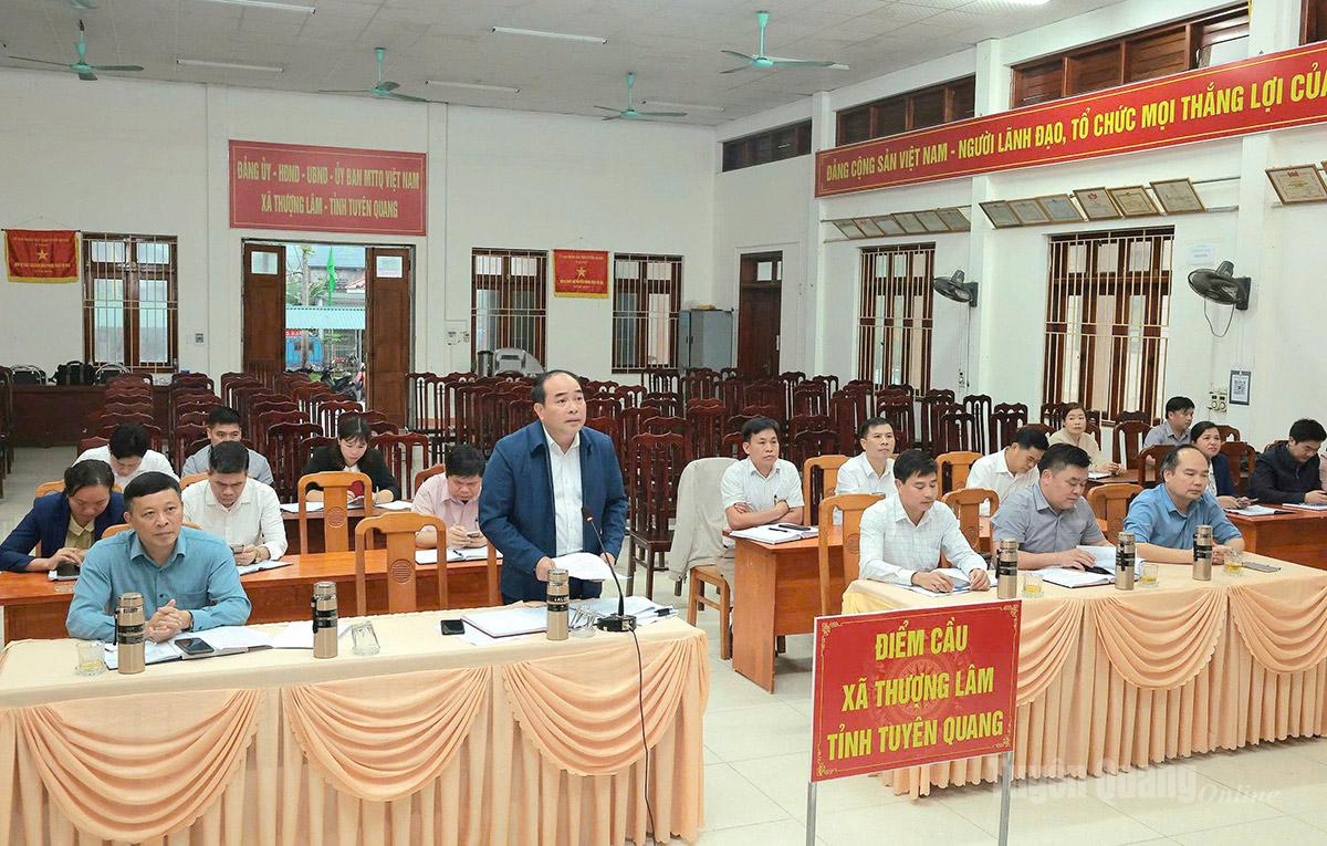 Các đại biểu dự tại điểm cầu xã Thượng Lâm.